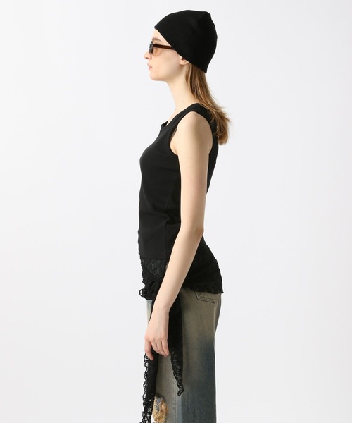 FOREVER 21（フォーエバー トゥエンティーワン）の「レースドッキングタンク（タンクトップ・レディース・ブラック/オフホワイト・SMALL/MEDIUM）」の14枚目の写真