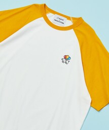 FREAK'S STORE（フリークスストア）の「matsui×FREAK'S STORE/マツイ×フリークスストア 別注「キャッチミー」ワンポイント クルーネック半袖ラグランTシャツ（Tシャツ/カットソー・メンズ）」