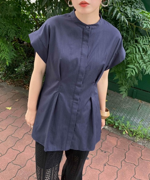 KBF(ケイビーエフ)の「BACKレイヤードスリーブレスブラウス(シャツ/ブラウス・レディース・オフホワイト/ネイビー/ラベンダー・ONE)」の17枚目の写真