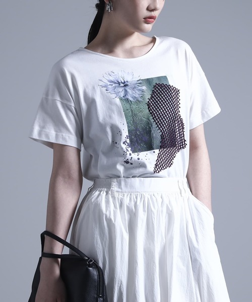 kOhAKU(コハク)の「コラージュプリントTシャツ(Tシャツ/カットソー・レディース・ブラック/オフホワイト・1/2)」の3枚目の写真