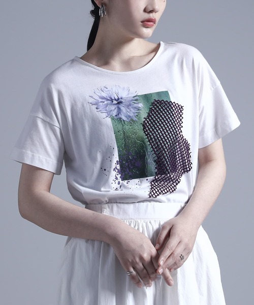 kOhAKU(コハク)の「コラージュプリントTシャツ(Tシャツ/カットソー・レディース・ブラック/オフホワイト・1/2)」の4枚目の写真