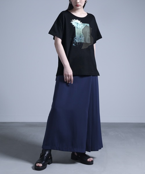 kOhAKU(コハク)の「コラージュプリントTシャツ(Tシャツ/カットソー・レディース・ブラック/オフホワイト・1/2)」の16枚目の写真