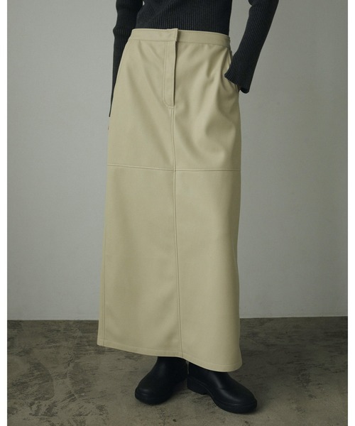 anuke(アンヌーク)の「Ecoleather Tight Skirt(スカート・レディース・ブラック/クリーム・38inch/36inch)」の11枚目の写真