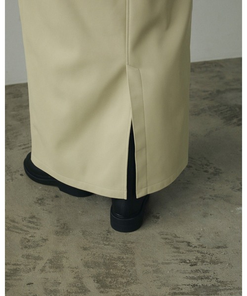 anuke(アンヌーク)の「Ecoleather Tight Skirt(スカート・レディース・ブラック/クリーム・38inch/36inch)」の15枚目の写真