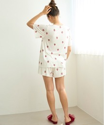 ジェラートピケ　ストロベリー柄ルームウェア gelato pique（ジェラートピケ）の「ストロベリー柄Tシャツ