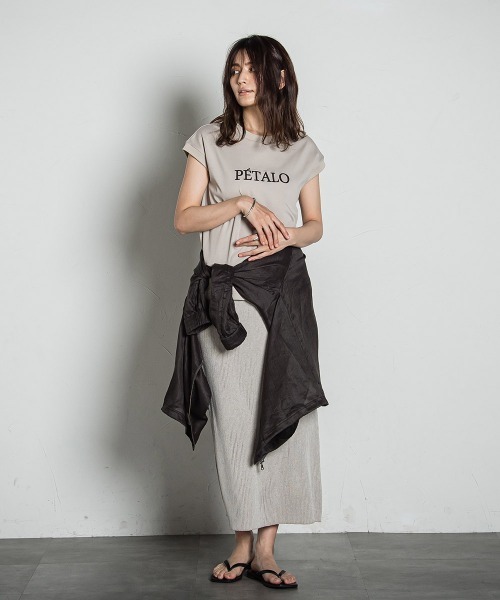 MAYSON GREY（メイソングレイ）の「リッタイシシュウロゴフレンチTシャツ≪手洗い可能≫（Tシャツ/カットソー・レディース・オフホワイト/チャコールグレー/ベージュ・M）」の8枚目の写真