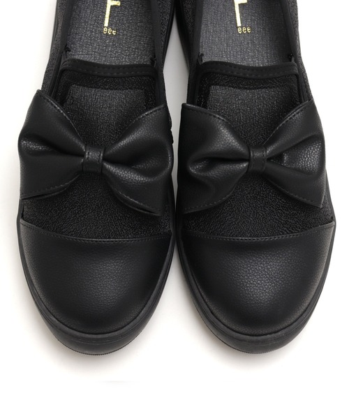 Feee(SHOES)(フィー)の「【軽量】グリッター素材のリボン付き スリッポンスニーカー/Feee(スリッポン・レディース・シルバー/ブラック・24.5cm/24.0cm/23.5cm/23.0cm/22.5cm)」の9枚目の写真