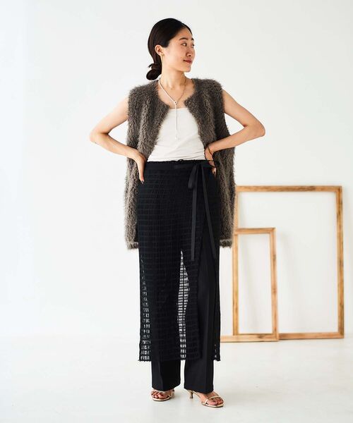 le.coeur blanc(ルクールブラン)の「格子柄レースラップレイヤードスカート(スカート・レディース・ブラック/オフホワイト・38)」の9枚目の写真