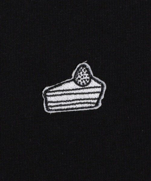 ALAND（エーランド）の「【UNISEX】ALAND×2DCAFE／2DケーキワッペンT（Tシャツ/カットソー・レディース・ホワイト/ブラック・FREE）」の4枚目の写真