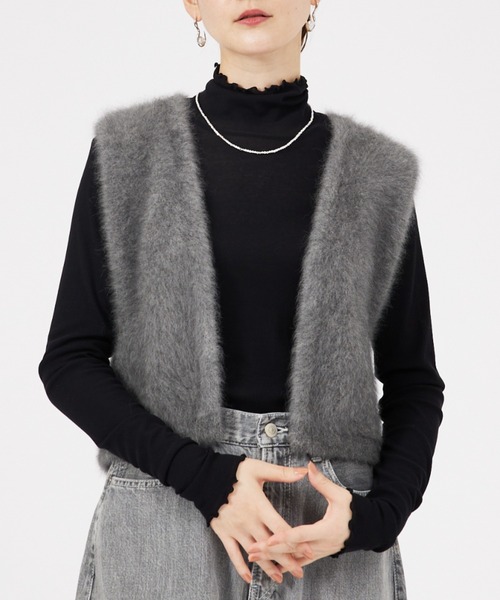 qualite（カリテ）の「ラクーンフォックスニットジレ（ベスト・レディース・グレー/ダークグリーン・フリー）」の6枚目の写真