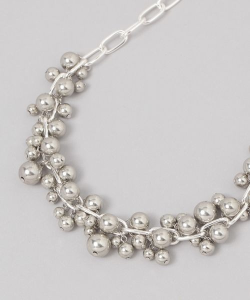 JEANASIS(ジーナシス)の「ランダムボールネックレス/139317(ネックレス・レディース・シルバー/ブラック・FREE)」の1枚目の写真