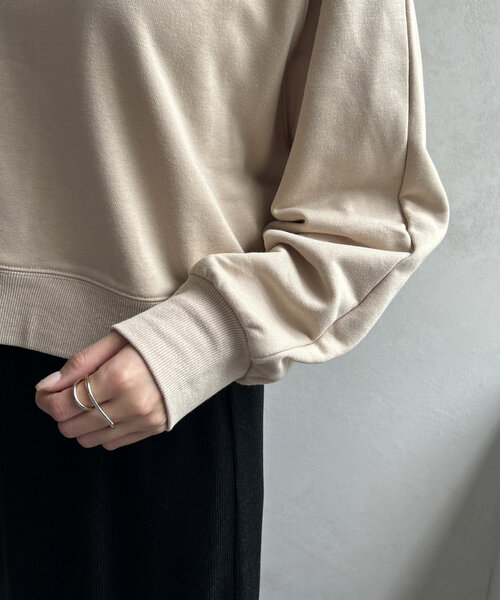 Thevon - ボートネック刺繍ロゴプルオーバー　ライトグレー Thevon.｜ボートネック刺繍ロゴプルオーバー | Rakuten Fashion