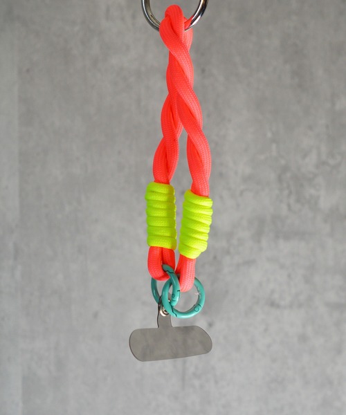 BROTHERHOOD（ブラザーフッド）の「【eY】ツイスト コンビ コード スマホ リスト ストラップ（スマホグッズ・レディース・オレンジ系その他/ライトピンク/パープル系その他/イエロー系その他/A/E/D/C/B/ブラック/イエロー系その他2/F/G/H/I/パープル・FREE）」の20枚目の写真