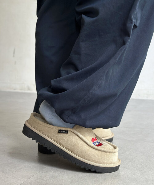 CPCM（シーピーシーエム）の「刺繍スライドモカシンサンダル（サンダル・レディース・ブラック/ベージュ・39/40/41/42）」の17枚目の写真