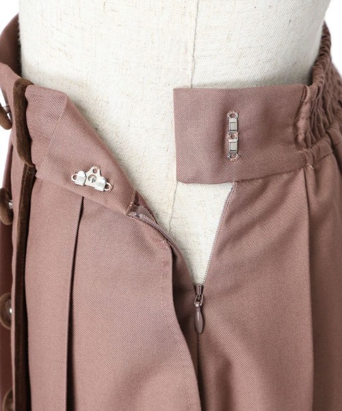 F i.n.t(フィント)の「別珍使い太プリーツスカート/fint(スカート・レディース・ブラウン/グレー・FREE)」の12枚目の写真