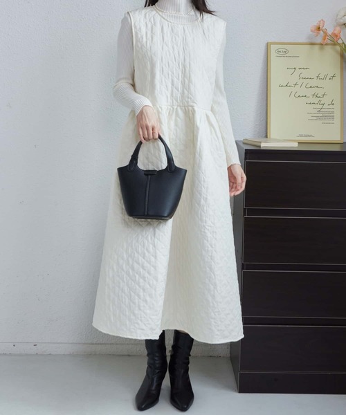 MAISON DE THERESE(メゾン ド テレーズ)の「秋冬キルティング ノースリーブロングワンピース(ワンピース・レディース・ブラック/アイボリー・FREE)」の12枚目の写真