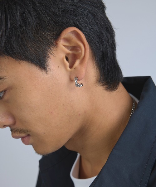 【超レア廃盤新品未使用】GUCCI ライオン ヘッド ハート付 ピアス 片耳 楽天市場】LION HEART ライオンハート ピアス シングルスタッド