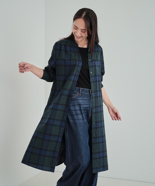 SHOO・LA・RUE（シューラルー）の「◆【洗える】着回しいろいろ 大人のためのチェックシャツワンピース（ワンピース・レディース・ブルー系1/モスグリーン系1/レッド系3・02/03/04）」の4枚目の写真