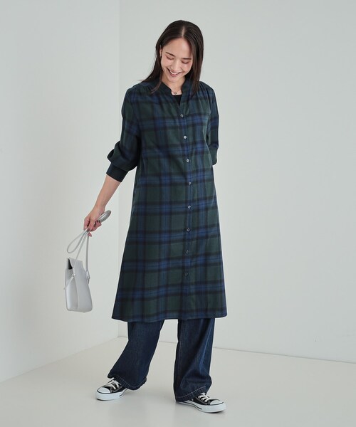 SHOO・LA・RUE（シューラルー）の「◆【洗える】着回しいろいろ 大人のためのチェックシャツワンピース（ワンピース・レディース・ブルー系1/モスグリーン系1/レッド系3・02/03/04）」の6枚目の写真