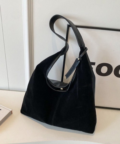 mebole（メボレ）の「ベルベットワンショルダートート（トートバッグ・レディース・ブラウン/ダークブラウン/ブラック/キャメル・FREE）」の5枚目の写真