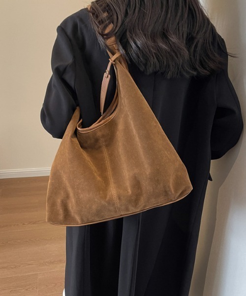 mebole（メボレ）の「ベルベットワンショルダートート（トートバッグ・レディース・ブラウン/ダークブラウン/ブラック/キャメル・FREE）」の19枚目の写真