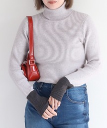 タートルネックニットプルオーバー〈袖切り替えカラー〉