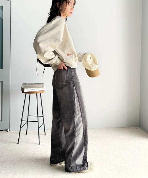 classicalelf（クラシカルエルフ）の「環境に優しいサステナブル素材。綿100％サイド切替ハイウエストワイドストレートデニムパンツ（デニムパンツ・レディース・オレンジ系その他/ブルー/ブラック・SMALL/MEDIUM/LARGE/X-LARGE）」の7枚目の写真