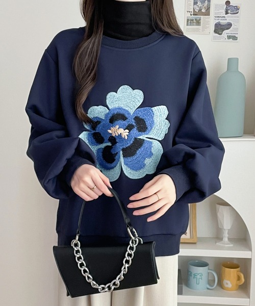 ABITOKYO(アビトーキョー)の「花柄刺繍裏起毛スウェットプルオーバー(スウェット・レディース・ベージュ/ブラック/ネイビー・L/XL/M)」の6枚目の写真