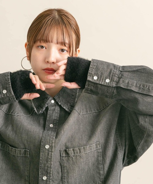 KBF（ケイビーエフ）の「ファーアームウォーマー（手袋・レディース・レッド/ホワイト/ブラック・ONE）」の6枚目の写真