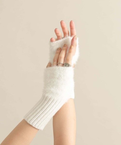 KBF（ケイビーエフ）の「ファーアームウォーマー（手袋・レディース・レッド/ホワイト/ブラック・ONE）」の13枚目の写真