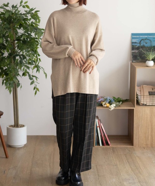 HusHusH（ハッシュアッシュ）の「【HusHusH/ハッシュアッシュ】リブタートルネック ニットチュニック（ニット/セーター・レディース・ラベンダー/モカ/ブラック・M/L）」の8枚目の写真