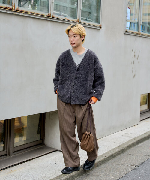 WHIMSIC(ウィムジック)の「【UNISEX】フェザーヤーンニットカーディガン(カーディガン/ボレロ・レディース・グレー/チャコールグレー/ブラウン・FREE)」の5枚目の写真