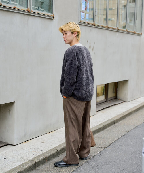 WHIMSIC(ウィムジック)の「【UNISEX】フェザーヤーンニットカーディガン(カーディガン/ボレロ・レディース・グレー/チャコールグレー/ブラウン・FREE)」の7枚目の写真