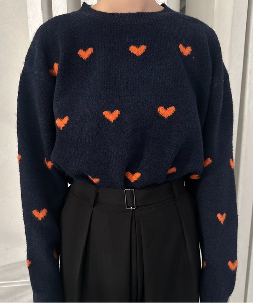 lawgy（ラウジー）の「drop shoulder soft touch heart knit / ドロップショルダーソフトタッチハートニット（ニット/セーター・レディース・グレー/アイボリー/ブラック/ネイビー・FREE）」の4枚目の写真