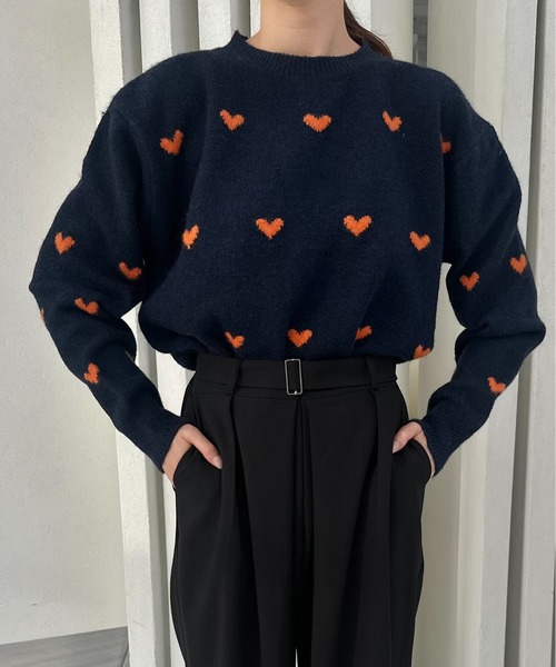 lawgy（ラウジー）の「drop shoulder soft touch heart knit / ドロップショルダーソフトタッチハートニット（ニット/セーター・レディース・グレー/アイボリー/ブラック/ネイビー・FREE）」の11枚目の写真