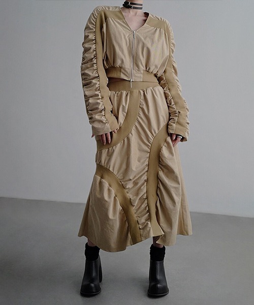 chuclla（チュクラ）の「【CHENTAITAI】ギャザースリーブ ジップブルゾン CTW24a020（ブルゾン・レディース・ブラック/ベージュ・FREE）」の14枚目の写真