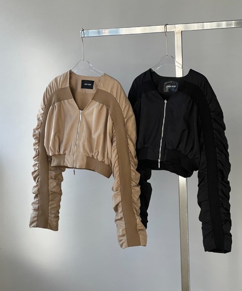 chuclla（チュクラ）の「【CHENTAITAI】ギャザースリーブ ジップブルゾン CTW24a020（ブルゾン・レディース・ブラック/ベージュ・FREE）」の21枚目の写真