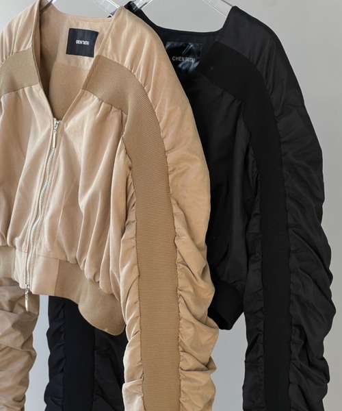 chuclla（チュクラ）の「【CHENTAITAI】ギャザースリーブ ジップブルゾン CTW24a020（ブルゾン・レディース・ブラック/ベージュ・FREE）」の22枚目の写真
