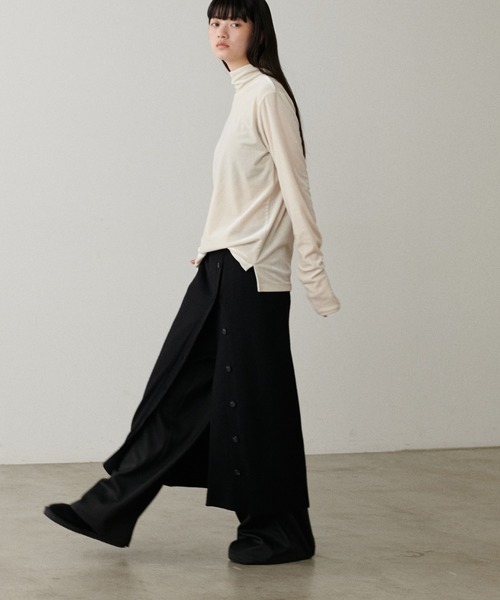 LARUTA(ラルータ)の「【LARUTA】ハーフZIPベロアトップス(Tシャツ/カットソー・レディース・ブラウン/ブラック/オフホワイト・FREE)」の5枚目の写真