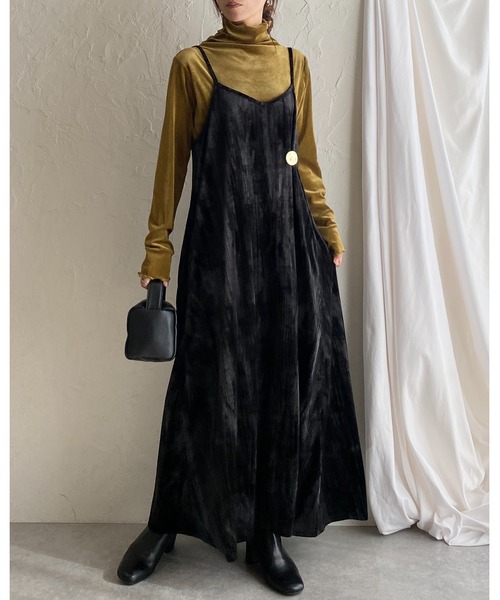 She's Closet（シーズクローゼット）の「金ボタンブローチ付き総柄