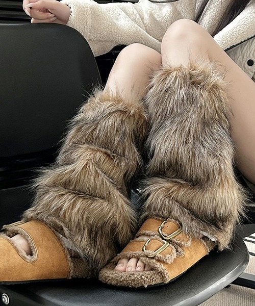 MEMECLE（メメクル）の「【 MEMECLE / メメクル 】フェイクファーレッグウォーマー（レッグウォーマー・レディース・グレー/ブラウン/ホワイト系その他/ブラック/ホワイト・FREE）」の5枚目の写真