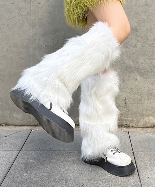 MEMECLE（メメクル）の「【 MEMECLE / メメクル 】フェイクファーレッグウォーマー（レッグウォーマー・レディース・グレー/ブラウン/ホワイト系その他/ブラック/ホワイト・FREE）」の2枚目の写真