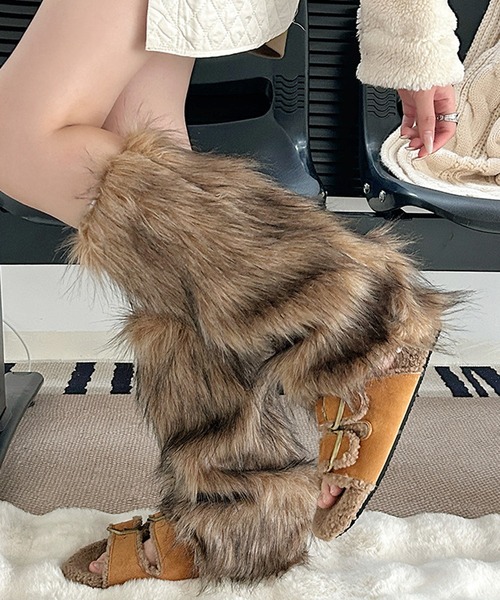 MEMECLE（メメクル）の「【 MEMECLE / メメクル 】フェイクファーレッグウォーマー（レッグウォーマー・レディース・グレー/ブラウン/ホワイト系その他/ブラック/ホワイト・FREE）」の11枚目の写真