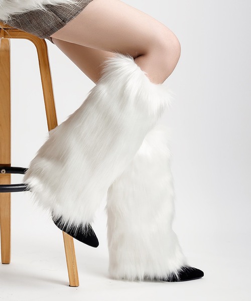 MEMECLE（メメクル）の「【 MEMECLE / メメクル 】フェイクファーレッグウォーマー（レッグウォーマー・レディース・グレー/ブラウン/ホワイト系その他/ブラック/ホワイト・FREE）」の16枚目の写真