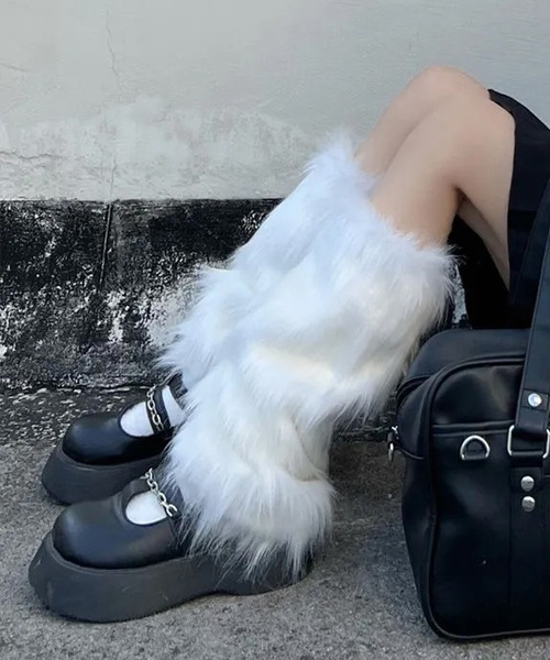 MEMECLE（メメクル）の「【 MEMECLE / メメクル 】フェイクファーレッグウォーマー（レッグウォーマー・レディース・グレー/ブラウン/ホワイト系その他/ブラック/ホワイト・FREE）」の19枚目の写真