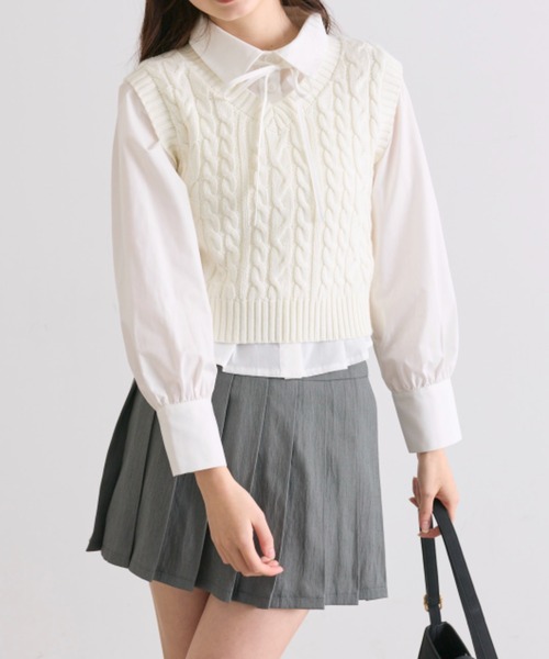 OLIVE des OLIVE（オリーブデオリーブ）の「シャツ＋ベストセット（シャツ/ブラウス・レディース・オフホワイト/チャコールグレー/ピンク・FREE）」の4枚目の写真