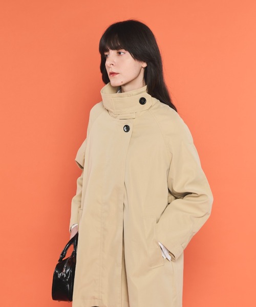 Shelly island(シェリーアイランド)の「スタンドカラーミドルトレンチコート(トレンチコート・レディース・ベージュ/カーキ・FREE)」の10枚目の写真
