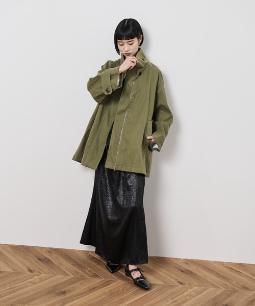 Shelly island(シェリーアイランド)の「スタンドカラーミドルトレンチコート(トレンチコート・レディース・ベージュ/カーキ・FREE)」の21枚目の写真