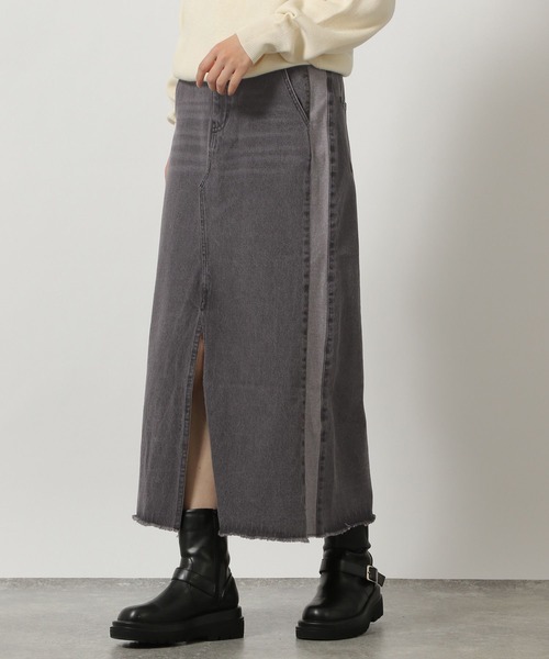 LAKOLE(ラコレ)の「サイドラインデニムスカート / 290711(デニムスカート・レディース・ライトブルー/ブラック/インディゴブルー・SMALL/LARGE/MEDIUM)」の1枚目の写真