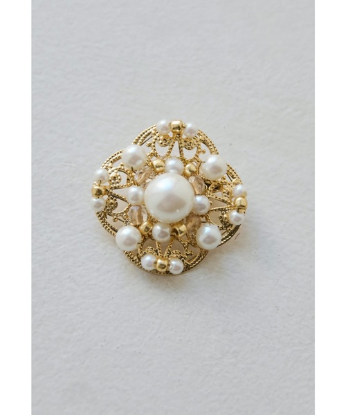 niana（ニアナ）の「メタルパールブローチ コサージュ フォーマル セレモニー 結婚式 二次会 謝恩会 入学式 卒業式 パーティー オケージョン（ブローチ/コサージュ・レディース・シルバー/ゴールド・FREE）」の4枚目の写真